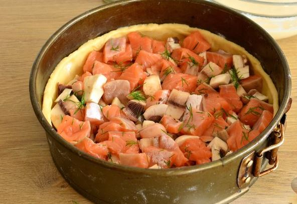 Quiche with Salmon and Mushrooms step 4
