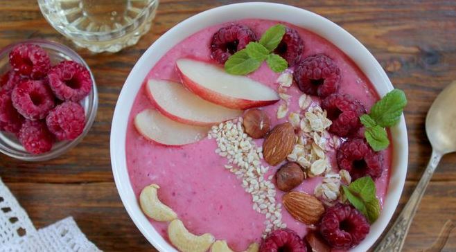 Raspberry Smoothie Bowl with Nectarines and Yogurt