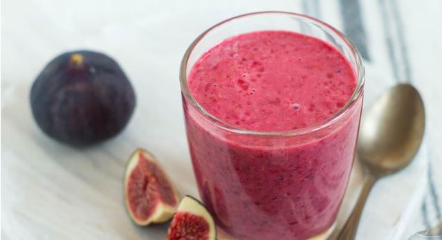 Raspberry Smoothie with Figs