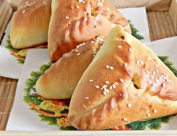 Peking Cabbage and Meat Pies