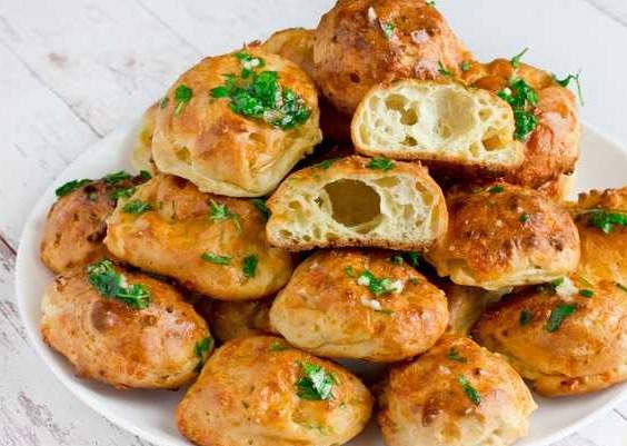 Guzhera (Custard Cheese Buns)