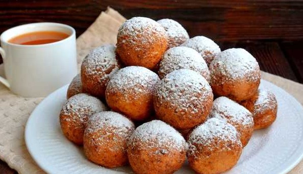 Cottage Cheese Donuts with Poppy Seeds