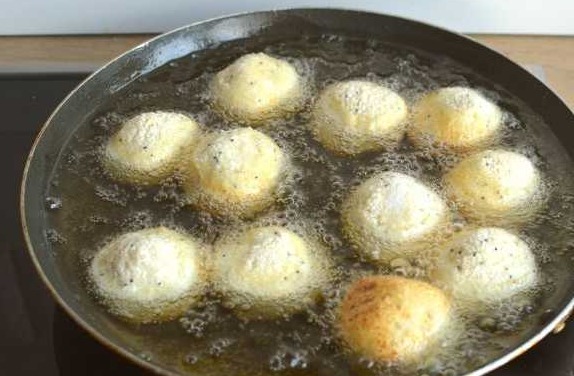 Cottage Cheese Donuts with Poppy Seeds step 7