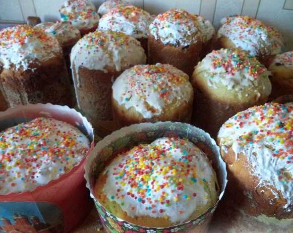 Easter Cake on Yolks