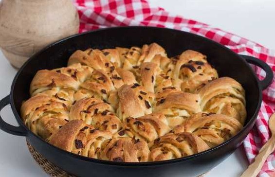 Lean Onion Rice Pie