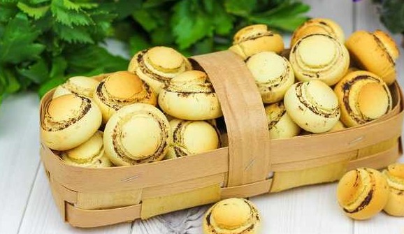 Shortbread Cookies “Champignons”