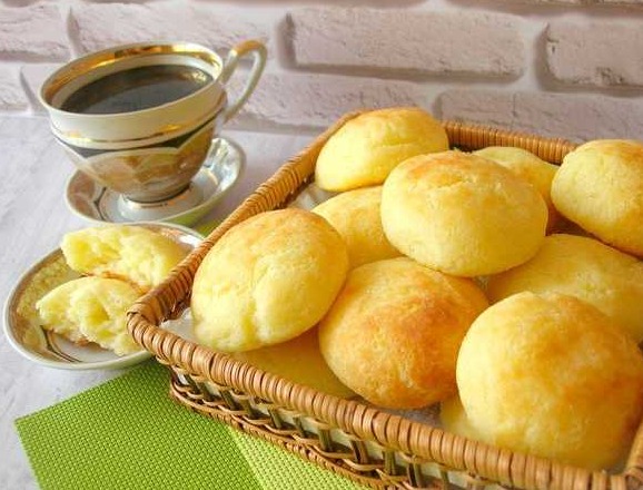 Brazilian Cheese Buns