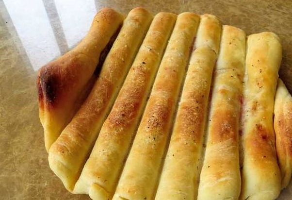 Tortilla with Tomatoes and Garlic
