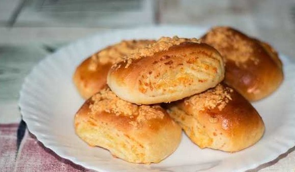 Puff Cheese Buns
