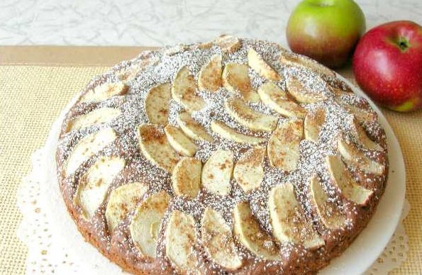 Chocolate Cake with Apples and Cinnamon