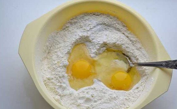 Sand Pie with Apples, in Vegetable Oil step 4