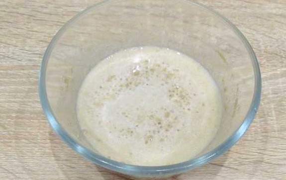 Milk Buns Made from Yeast Dough step 1