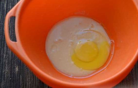 Condensed Milk Bagels step 1