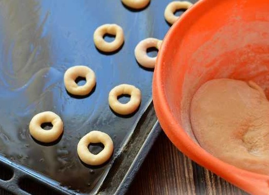 Condensed Milk Bagels step 6