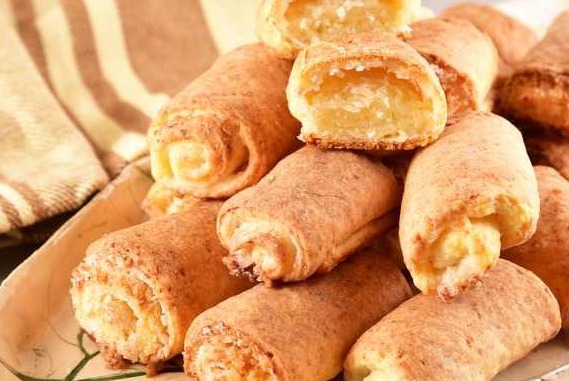 Cottage Cheese Cookies with Coconut Filling