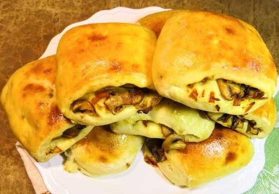 Potato Pies with Mushrooms