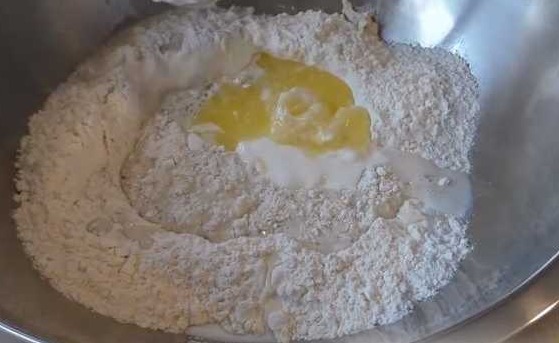 Puff Buns with Nut Filling step 2