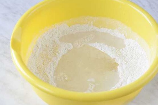 Onion Pie with Sauerkraut step 3