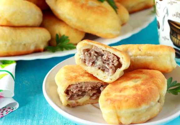 Fried Cottage Cheese Dough Pies