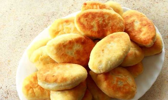 Fried Cottage Cheese Dough Pies step 10