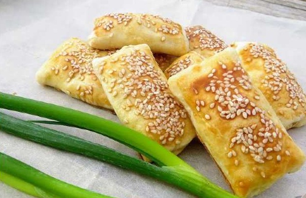 Pies with Green Onions