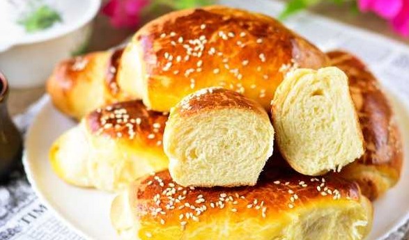 Sesame Yeast Buns