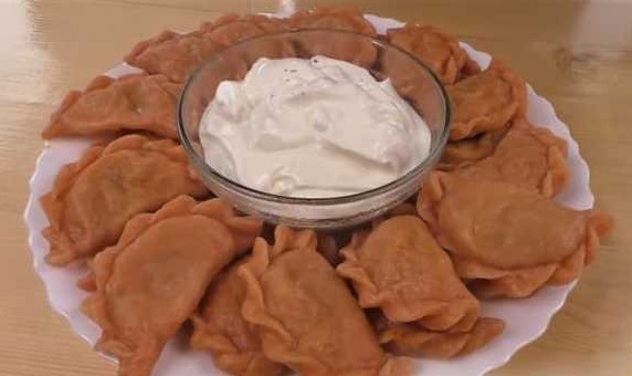Tomato Dumplings with Cabbage Filling