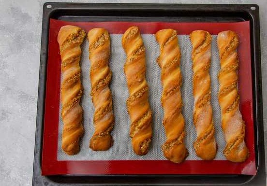 Sweet Bread Sticks with Nuts and Cinnamon step 19
