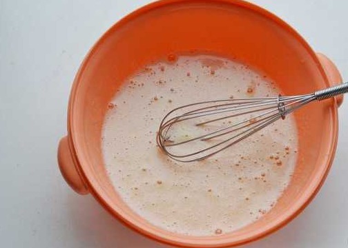 Yeast Pies with Apples step 2