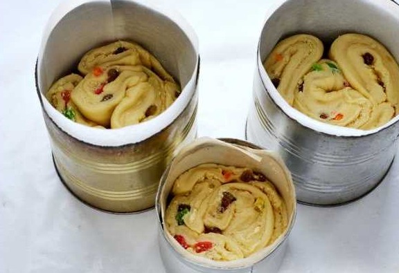 Easter Cakes “Craffins” with Streusel step 18