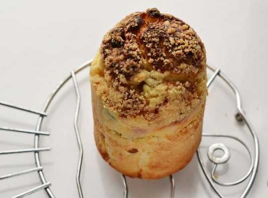 Easter Cakes “Craffins” with Streusel step 23