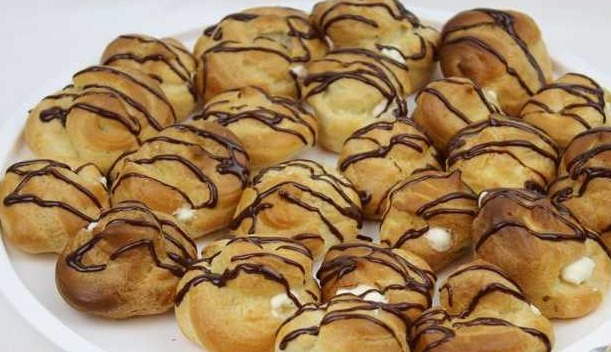 Whipped Cream Profiteroles