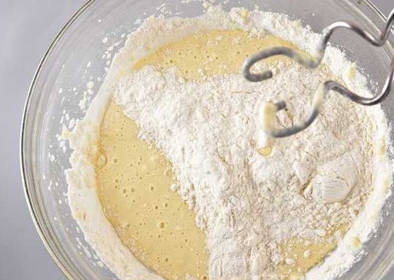 Cheesecakes with Cottage Cheese, Raisins and Lemon Zest step 5