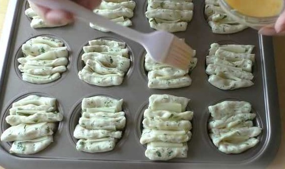 Garlic and Cheese Buns (Made from Yeast Dough) step 14