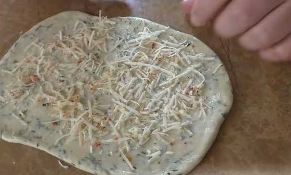 Yeast Buns with Dill and Cheese step 10