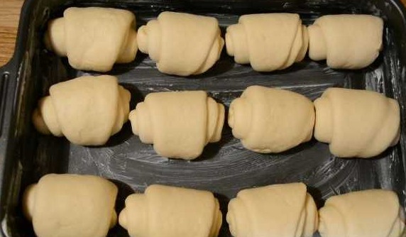 Yeast Dough Buns step 10