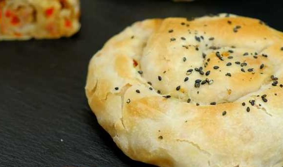 Pies “Snails” with Minced Meat and Vegetables step 11