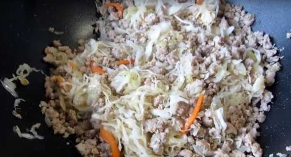 Lazy Dumplings with Minced Meat and Sauerkraut step 6