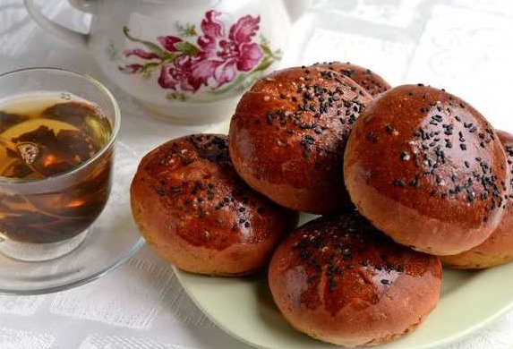 Unsweetened Beet Buns
