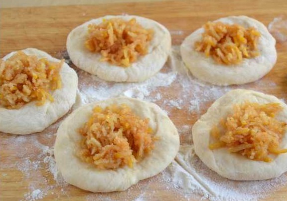 Buns with Quince step 4