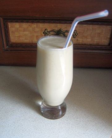 Simple Banana Cocktail