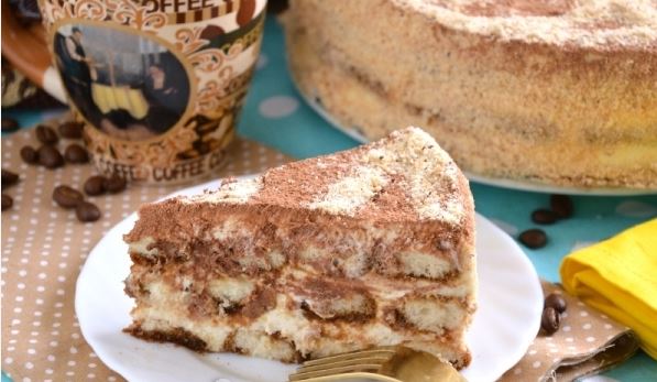 Tiramisu Cake