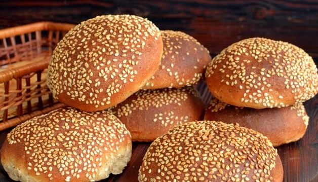 Whole Grain and Flaxseed Buns