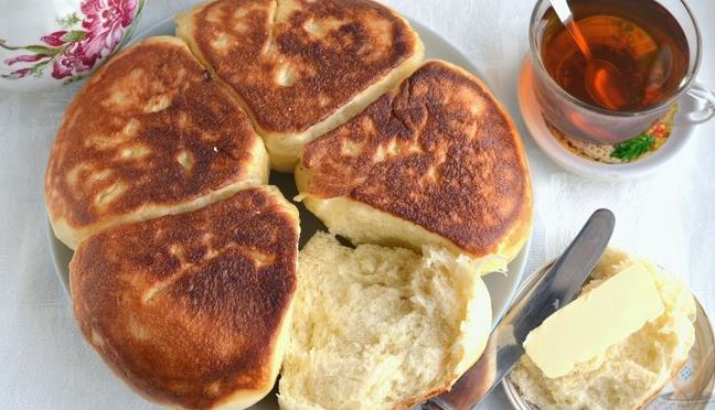 Yeast Buns in a Pan