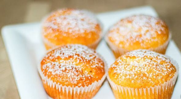 Lean Fruit Muffins