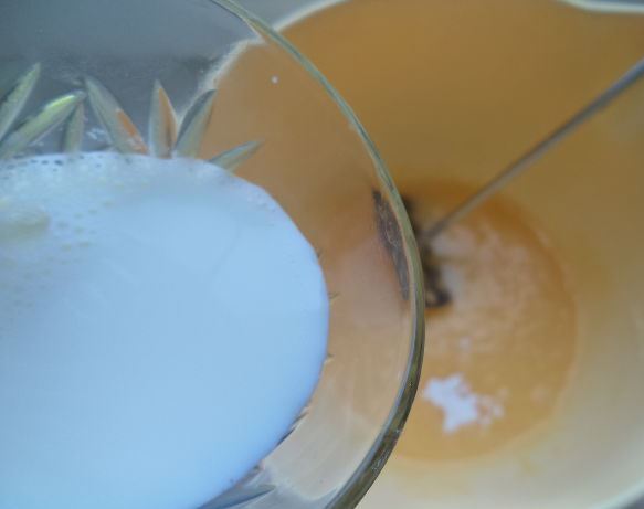 Delicate Vanilla Cupcake step 5