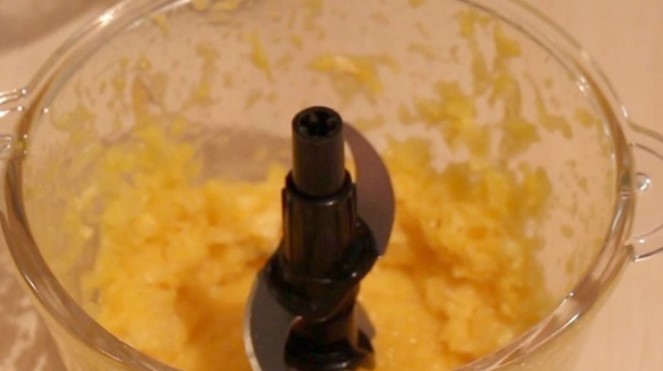 Orange and Almond Cake with Orange Cream step 3