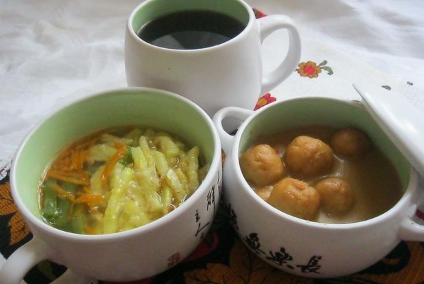 Chicken Meatballs with Vegetable Soup