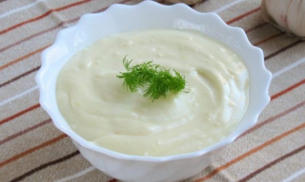 Garlic Sauce with Mayonnaise
