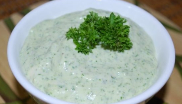 Garlic Sauce with Herbs